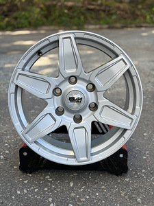 17" BM Wheels 6x139,7 (keskava 106,1) (1 foto / 9)