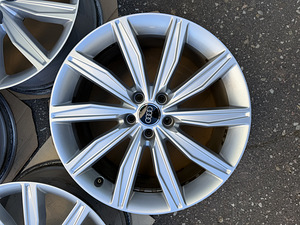 19" Audi originaalveljed 5x112 (3 foto / 8)