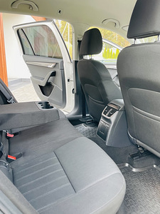 Skoda Octavia 2.0d 4x4 (9 фото из 11)