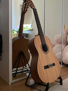 Yamaha C30M Klassikaline kitarr+ kitarri statiiv (1 foto / 5)