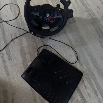 Logitech Driving Force GT mängurirool + pedaalid