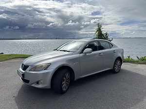 Müüa väga hea varustusega Lexus IS220d (2006) (2 foto / 11)