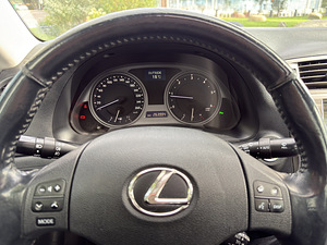 Müüa väga hea varustusega Lexus IS220d (2006) (9 foto / 11)