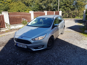 Ford focus (2 foto / 6)