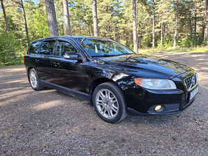 Volvo V70 D5 (1 foto / 15)
