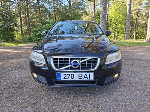 Volvo V70 D5 (3 foto / 15)