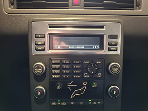 Volvo V70 D5 (9 foto / 15)