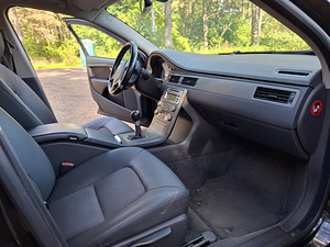 Volvo V70 D5 (12 foto / 15)