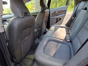 Volvo V70 D5 (13 foto / 15)