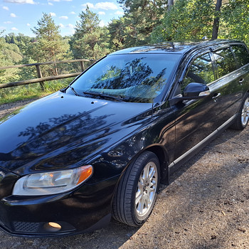 Volvo V70 D5