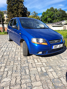 Chevrolet Aveo (7 foto / 15)