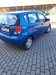 Chevrolet Aveo (11 foto / 15)