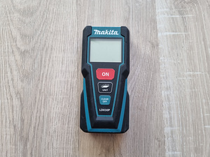 Продам лазерный дальномер Makita LD030P (1 фото из 2)