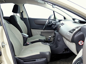 Citroen C4 Elegance ATM 1.6 80kW (6 фото из 7)