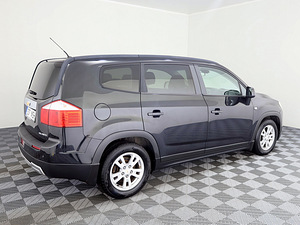 Chevrolet Orlando Comfort ATM 2.0 VCDi 120kW (3 foto / 9)