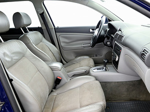 Volkswagen Passat Highline Facelift ATM 1.9 TDI 96kW (6 foto / 7)