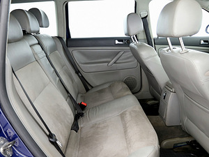 Volkswagen Passat Highline Facelift ATM 1.9 TDI 96kW (7 foto / 7)