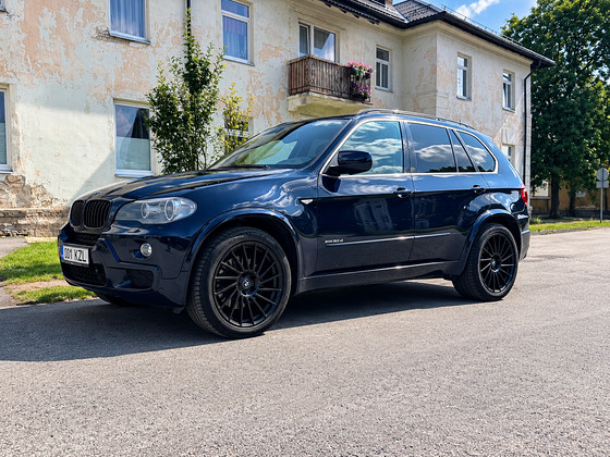BMW x5 e70 3.0 M-pack