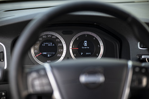 VOLVO S60 2.0 120kW 2010 (6 foto / 7)