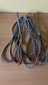 ELAC (1 фото из 1)