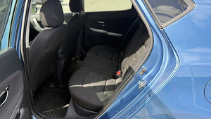 Kia ceed (7 foto / 10)