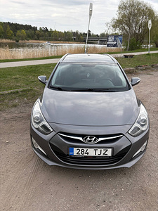 Hyundai i40 (1 фото из 11)