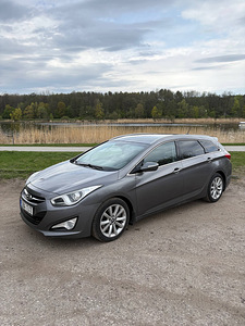 Hyundai i40 (3 фото из 11)