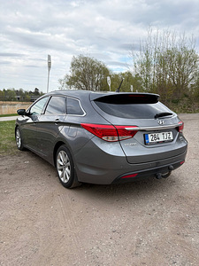 Hyundai i40 (5 фото из 11)
