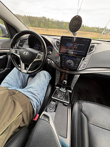 Hyundai i40 (11 фото из 11)