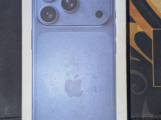 Apple iPhone 17 Pro, 1 ТБ, Deep Blue