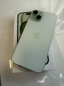 iPhone 15 128GB (1 фото из 4)