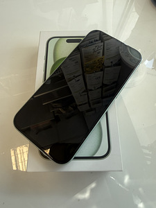 iPhone 15 128GB (2 фото из 4)