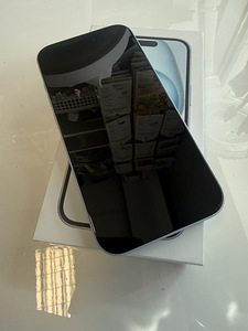 iPhone 15 128 ГБ (2 фото из 4)