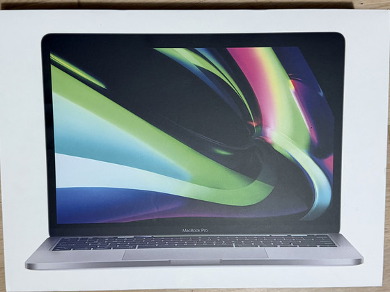 MacBook Pro 13" M1 (16GB RAM/512GB SSD) — как новый, аккумулятор 90%
