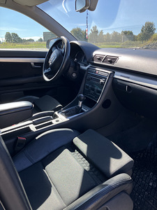 Audi A4 B7 Quattro (5 фото из 7)