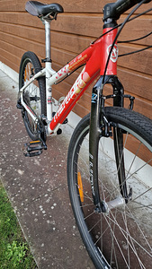 Merida Juliet 100 naiste/noorte maastikuratas – 16″ raam, 26 (8 foto / 10)
