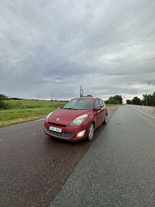 Renault регистрация оплачена (1 фото из 9)