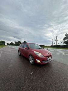 Renault регистрация оплачена (3 фото из 9)