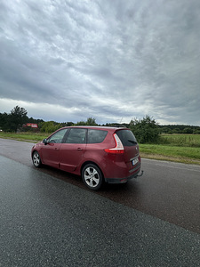 Renault регистрация оплачена (4 фото из 9)