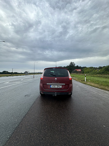 Renault регистрация оплачена (5 фото из 9)