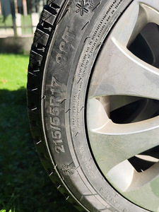 Диски Ronal Škoda + шипованные шины 215/55/17 Triangle IceLink (5 фото из 9)