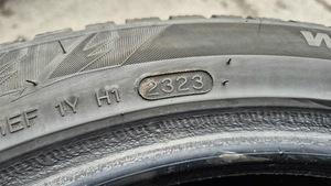 R18 Hankook 245/45/18 - 8.5mm - 100% naelad - DOT23 (3 foto / 3)