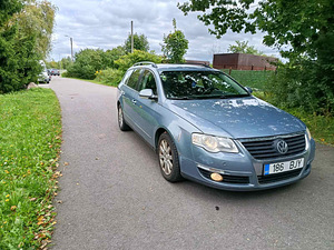 Volkswagen passat 2.0 125 2009 (2 foto / 7)