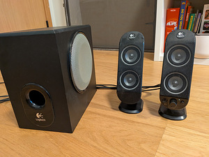Компьютерные колонки Logitech x230 (1 фото из 3)