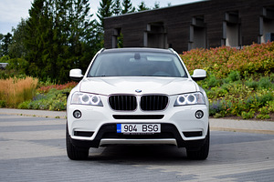 BMW X3 F25 nelikveoline linnamaastur (3 foto / 13)