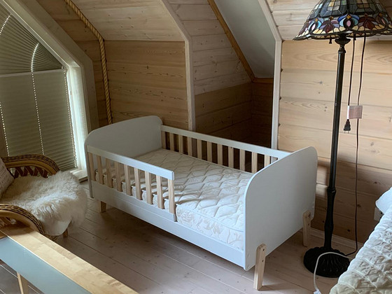 Детская кровать Kiddy 70×140 белая с матрасом