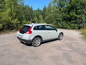 Volvo C30 1.6D 2009 г. (2 фото из 12)