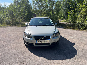 Volvo C30 1.6D 2009 г. (3 фото из 12)