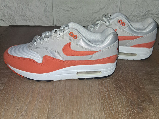 кроссовки NIKE р.39