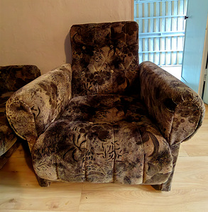 Diivan/voodi ja 2 tugitooli (2 foto / 2)